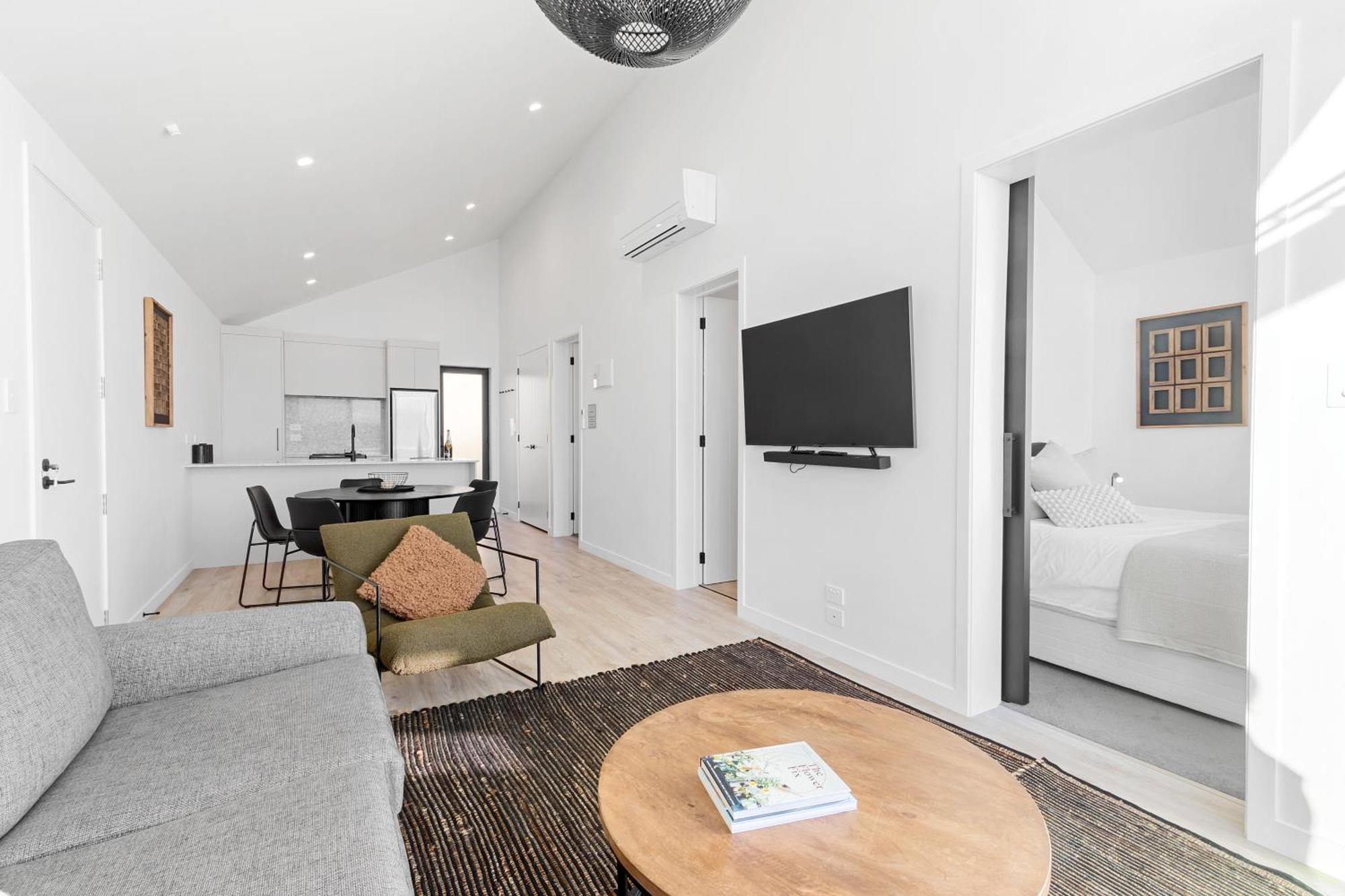 Absolute Lakefront House タウポ エクステリア 写真