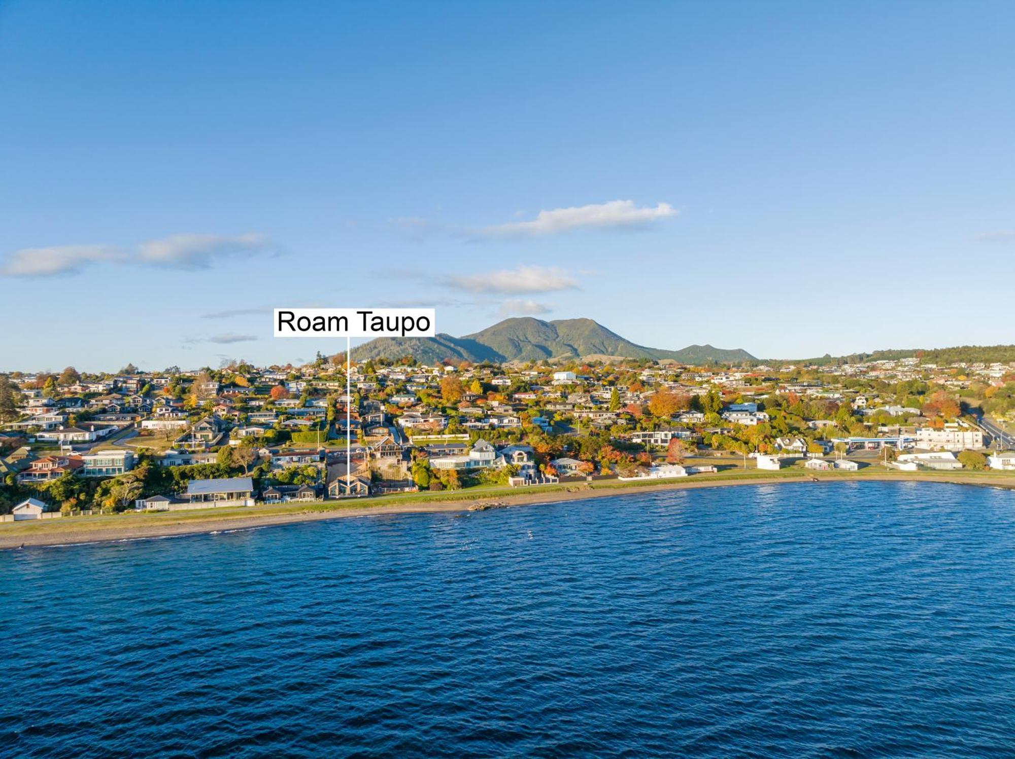 Absolute Lakefront House タウポ エクステリア 写真