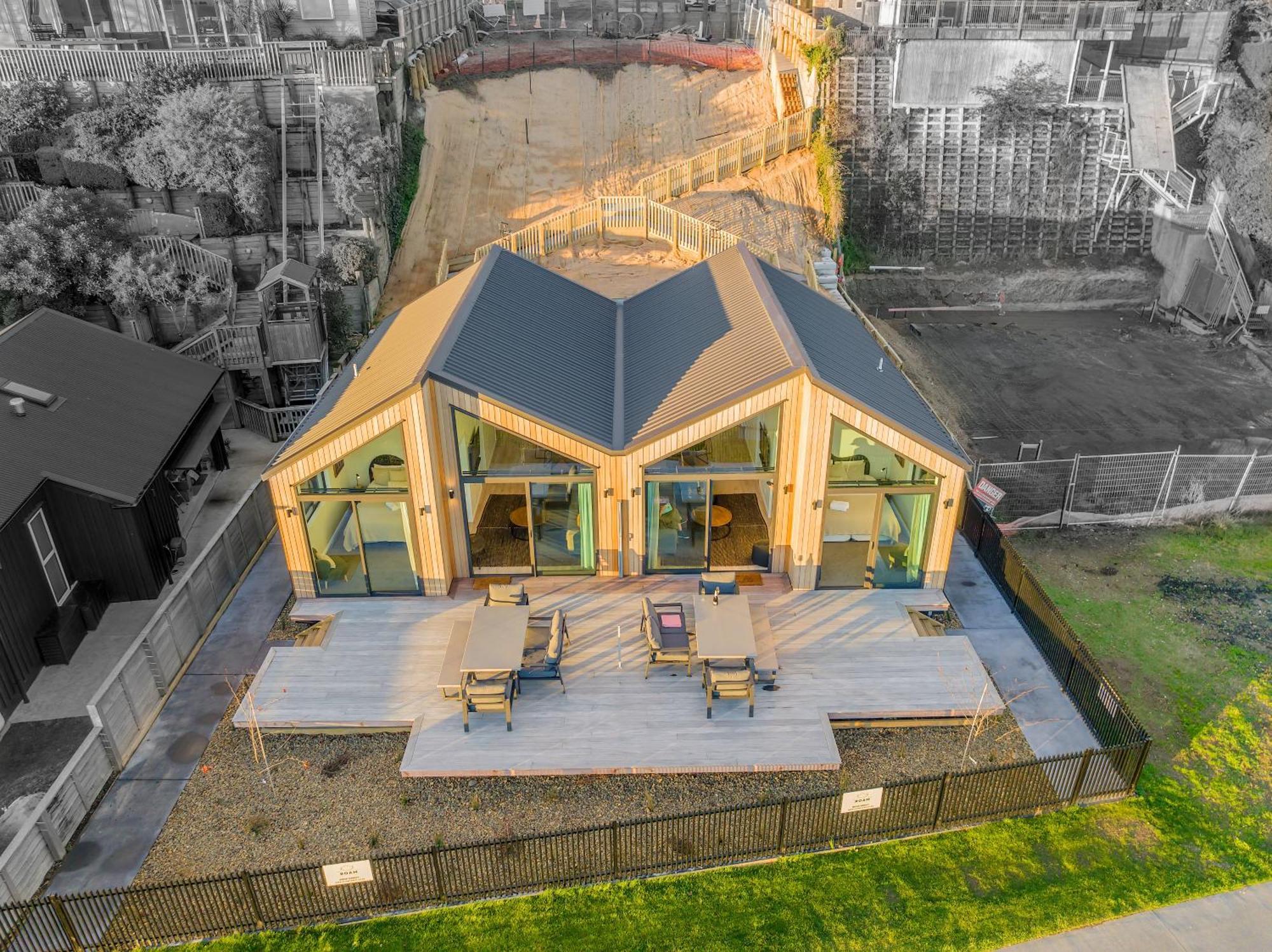 Absolute Lakefront House タウポ エクステリア 写真